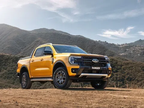 Ford Ranger vẫn "vô đối", Mitsubishi Triton lấy lại vị trí á quân từ Toyota Hilux