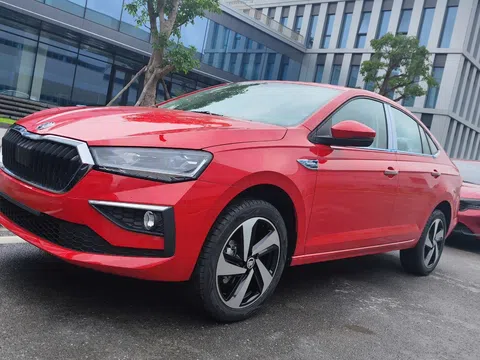 Skoda Slavia lộ diện trước ngày ra mắt Việt Nam: Có gì đặc biệt khiến Vios, City phải dè chừng?