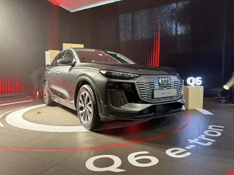 Audi Việt Nam ra mắt bộ đôi Audi Q6 e-tron & Audi A5 All New, giá bán từ 2,199 tỷ đồng