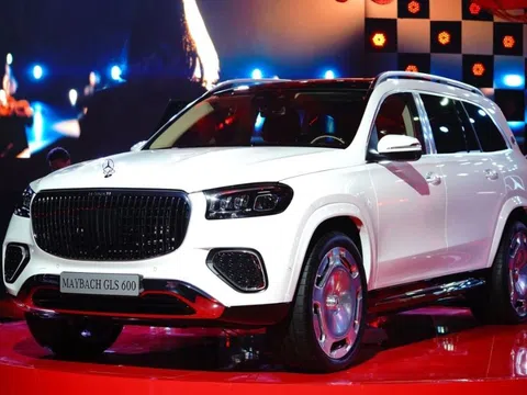 Đối đầu Bentley Bentayga, Rolls-Royce Cullinan: Mercedes-Maybach GLS 600 có gì để cạnh tranh?