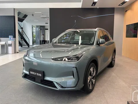 Geely Monjaro và EX5 sắp ra mắt tại Việt Nam: SUV cỡ D đấu Santa Fe, xe điện "so găng" Atto 3
