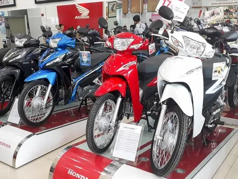 Thị trường xe máy mới đảo chiều: Xe ga giảm giá, xe số đội giá khó tin