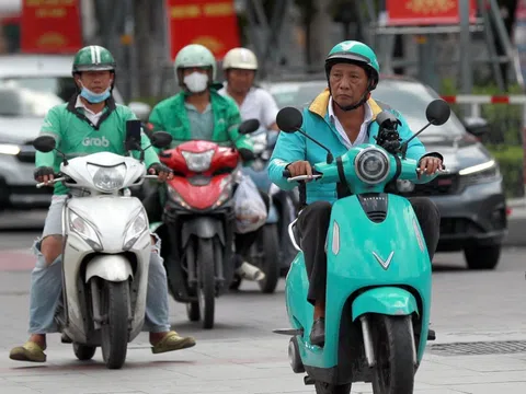 TP.HCM chuẩn bị “cấm cửa” xe máy xăng giao hàng, xe ôm công nghệ từ năm 2029