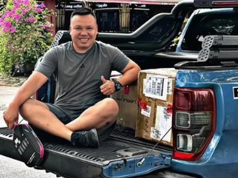 Danh tính người hùng giữa cơn dông: Tài xế bán tải dừng xe cứu 5 đứa trẻ và người mẹ giữa đường gió giật