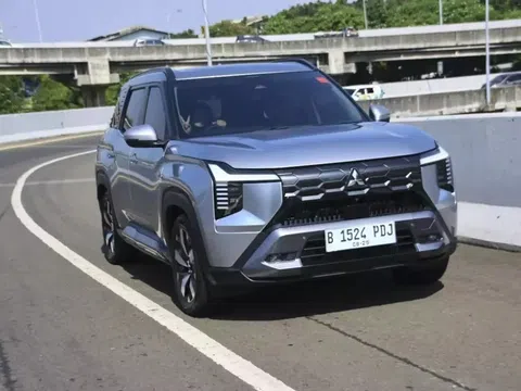 SUV 7 chỗ Mitsubishi Destinator có gì khiến báo chí Indonesia dành nhiều lời khen?