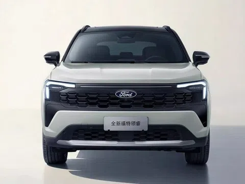 Ford Territory 2025 chốt lịch trình làng khách Việt, "phả hơi nóng" lên Mazda CX-5