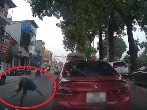 Hà Nội: Va chạm giữa xe tải và người đi bộ sang đường, ai đúng, ai sai?