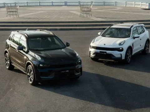 Hơn 900 triệu đồng, xuống tiền chọn Lynk & Co 01 ‘base’ hay Kia Sportage 2.0L bản cao?
