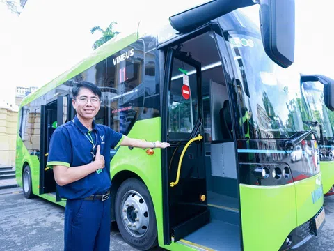 VinBus đưa vào hoạt động tuyến buýt điện miễn phí E11, kết nối Hồ Gươm - Lăng Bác