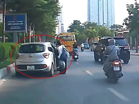 Tài xế đỗ xe trên làn sát dải phân cách gây ùn ứ, cộng đồng mạng phẫn nộ