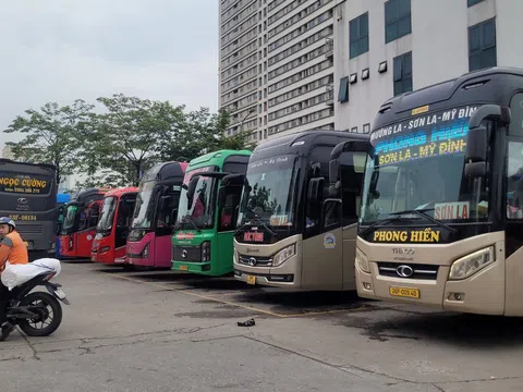 Hà Nội cao điểm dịp 2/9: Đi xe khách xem diễu binh, hành khách cần chuẩn bị gì?