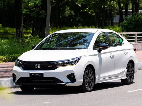 Loạt mẫu xe hot đồng loạt giảm hàng chục triệu với ưu đãi phí trước bạ