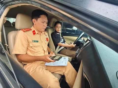 Áp dụng bộ đề 600 câu hỏi mới trong thi sát hạch lái xe từ 1/9, chấm dứt tình trạng "học tủ, học mẹo"