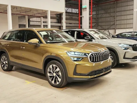 Skoda Kodiaq có giá mới tại Việt Nam: Bản Sportline gần 1,5 tỷ, bản Premium ưu đãi mạnh đấu Santa Fe, Everest