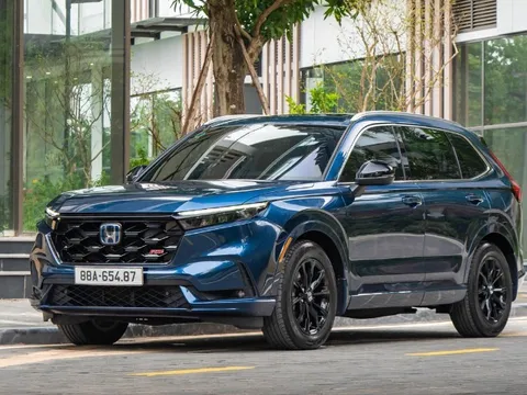 Xe hybrid tháng 8/2025: Honda CR-V e:HEV RS bứt phá lên đỉnh, Toyota hụt hơi