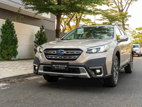 Subaru Outback giảm giá kỷ lục tại đại lý, tiệm cận Hyundai Palisade
