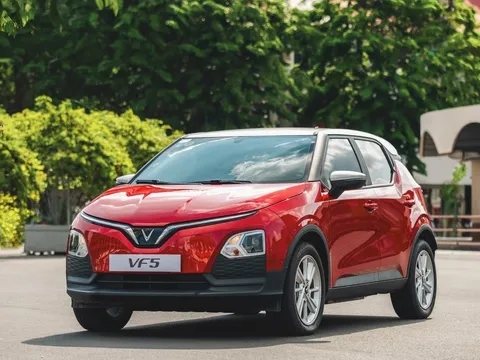 SUV hạng A tháng 8/2025: VinFast VF 5 "áp đảo" toàn bộ đối thủ Hàn - Nhật