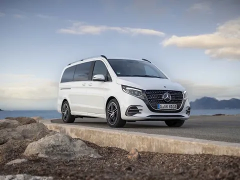 Mercedes-Benz V-Class 2025 nhận cọc tại đại lý: MPV hạng sang đấu Alphard, giá dự kiến từ 3,4 tỷ đồng