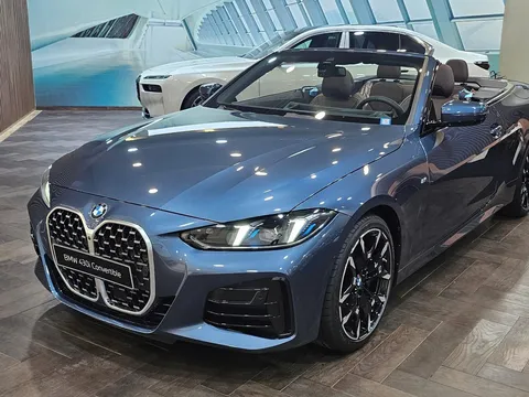 BMW 430i Convertible 2025 chốt giá 3,399 tỷ đồng: Mui mềm gọn nhẹ, nhiều công nghệ mới