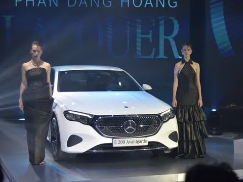 So kè 3 phiên bản Mercedes-Benz E-Class 2025: Chọn bản nào mới thật sự "đáng đồng tiền bát gạo"?