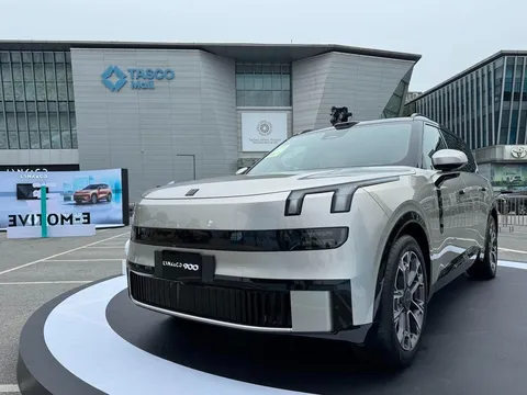 Ngắm nhìn Lynk & Co 900 - SUV cỡ lớn với thiết kế bề thế, khoang cabin rộng rãi và công nghệ hiện đại