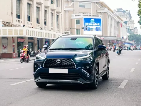 Toyota Việt Nam bàn giao 8.000 xe trong tháng 10/2025, Yaris Cross vẫn là "quán quân" doanh số