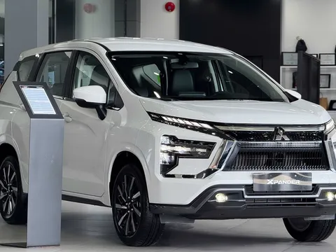 Mitsubishi Xpander giảm giá kỷ lục: Giá thực tế chỉ từ hơn 490 triệu đồng, dễ hút dân chạy dịch vụ