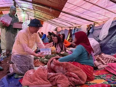 Tập đoàn Vingroup kích hoạt gói hỗ trợ khẩn cấp thứ hai trị giá 500 tỷ đồng để cứu trợ miền Trung