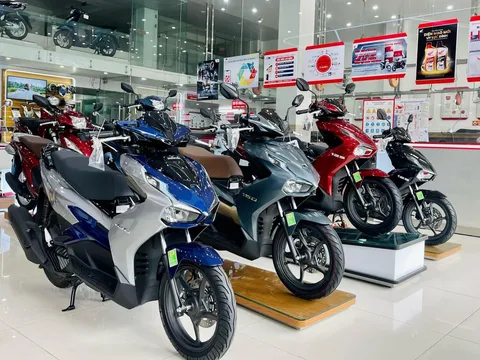 Ngược dòng thị trường, xe máy Honda xuất hiện tình trạng "đội giá" hàng triệu đồng tại đại lý