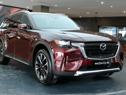 Cận cảnh Mazda CX-60 và CX-90 tại Việt Nam: Động cơ hybrid, sẽ mở bán vào năm sau