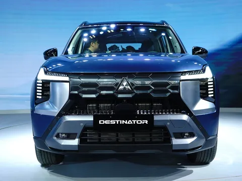 Mitsubishi Destinator hút 2.000 đơn đặt hàng chỉ sau 1 tuần, gây áp lực lên loạt đối thủ phân khúc C