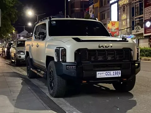 Kia Tasman 2025 bất ngờ lộ diện tại Việt Nam: Bán tải mới của Kia gây chú ý dù chưa hẹn ngày về