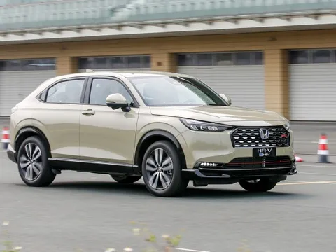 Vượt qua nhiều đối thủ, Honda HR-V bất ngờ giành giải cao nhất tại Car Awards 2025