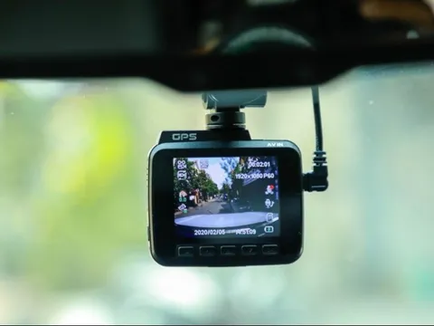 Tài xế xe dịch vụ cần lưu ý gì trước quy định mới về thiết bị giám sát trên xe?