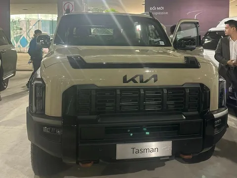 Bán tải Kia Tasman xuất hiện tại sự kiện của THACO Auto, ngày ra mắt Việt Nam không còn xa?