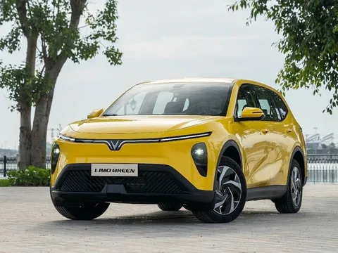 Mở bán chưa đầy nửa năm, VinFast Limo Green đã hạ bệ 'ông vua' phân khúc MPV Mitsubishi Xpander