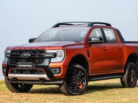 Phân khúc bán tải năm 2025 khởi sắc: Ranger vẫn 'một mình một ngựa', bỏ xa á quân Triton