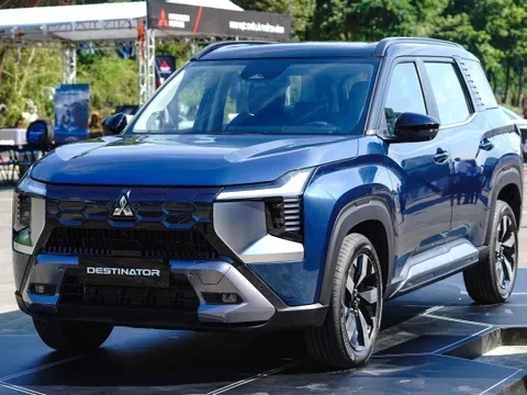 Đại lý tiết lộ Mitsubishi Destinator khó có xe giao ngay trước Tết, khách mua phải đặt cọc và chờ đến cuối tháng 2