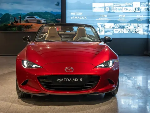 Xe thể thao Mazda MX-5 sắp trở lại Việt Nam: Nhận đặt cọc bản mui mềm, dự kiến giao xe vào tháng 5/2026