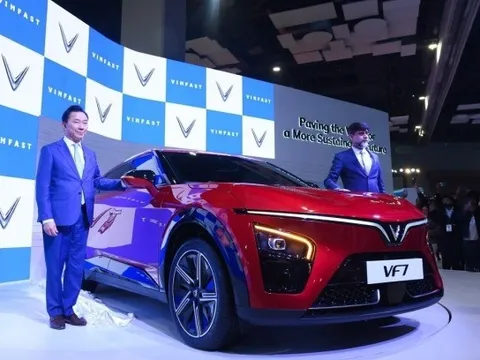 VinFast VF 7 giành danh hiệu 'SUV điện của năm' tại một trong những giải thưởng ô tô uy tín bậc nhất Ấn Độ
