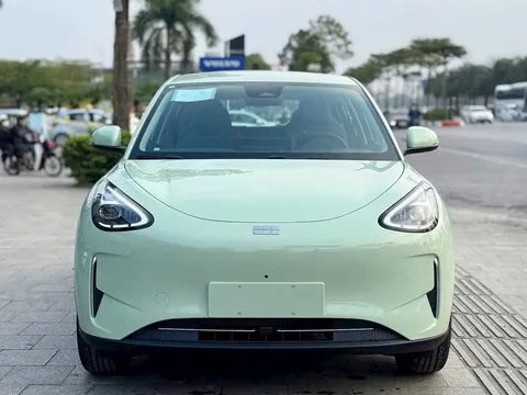 Geely EX2 xuất hiện tại đại lý Việt: Giá dự kiến từ 500 triệu, SUV điện Trung Quốc có gì để cạnh tranh?