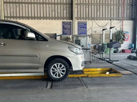 Làm thế nào để tra cứu chứng nhận đăng kiểm điện tử cho ô tô?