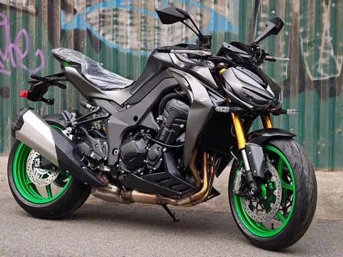 Nakedbike Kawasaki Z1100 SE có giá 409 triệu đồng tại Việt Nam