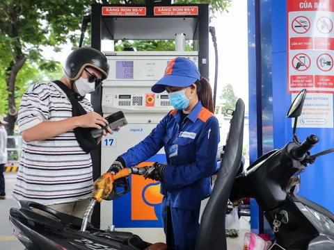 Chính phủ thay đổi cơ chế, giá xăng dầu chỉ điều chỉnh ngay khi mức tăng vượt ngưỡng 15%