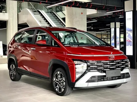 Cuộc đua giảm giá MPV 7 chỗ chưa hạ nhiệt, có mẫu được ưu đãi hơn 100 triệu đồng