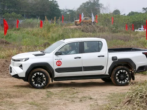 Nhiều xe bán tải thuộc danh mục hạn chế vào nội đô, phản ứng từ các hãng ô tô ra sao?