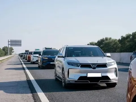 Xe điện từng mất giá nhanh hơn xe xăng, nhưng khoảng cách đang dần thu hẹp