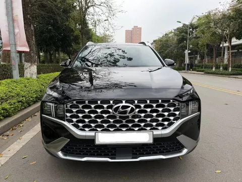 Hyundai Santa Fe máy dầu đã qua sử dụng vẫn “giữ nhiệt” trên thị trường Việt