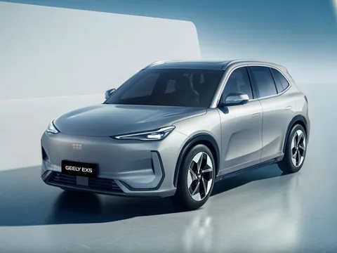 Hai ‘tân binh’ PHEV khuấy động thị trường Việt: Geely EX5 và BYD Sealion 6 có gì hơn thua?
