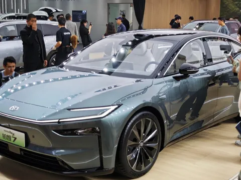 Hơn 3.100 đơn đặt hàng chỉ trong 1 giờ mở bán: Điều gì khiến sedan điện của Toyota hút khách đến thế?